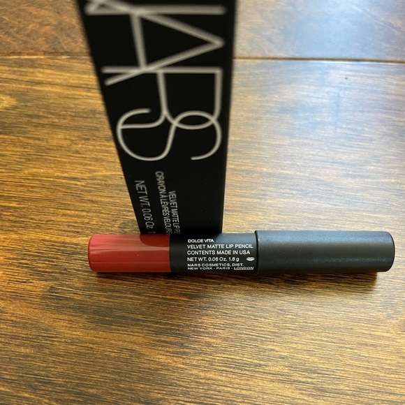 NIB NARS Velvet Matte Lip Pencil Mini Size Dragon Girl Red or Dolce Vita Pink - Picture 2 of 4